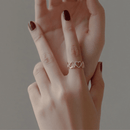 Anel com Corações Cravejados e Banhado 18K