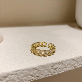 Anel Arc Cravejado de Cristais e Banhado 18K