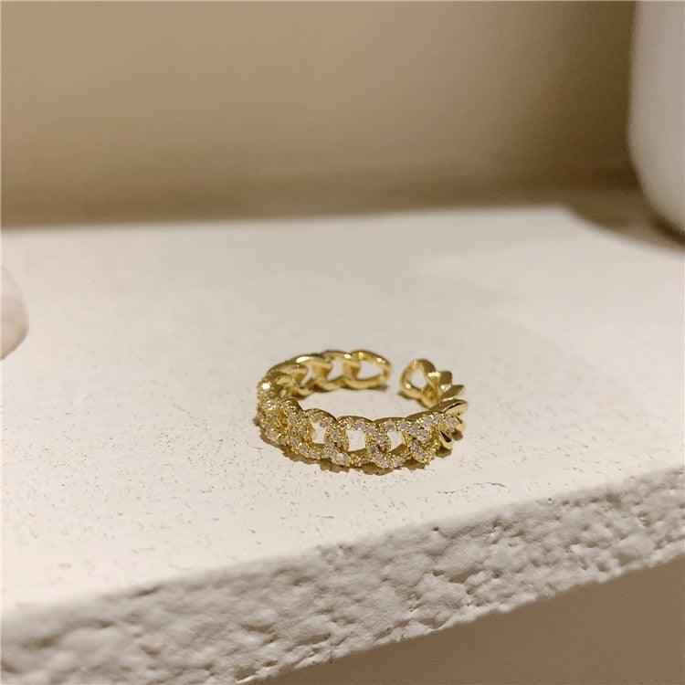 Anel Arc Cravejado de Cristais e Banhado 18K