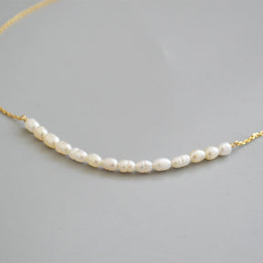 Colar Minimal de Pérolas