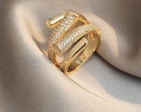 Anel Involt Cravejado e Banhado 18K