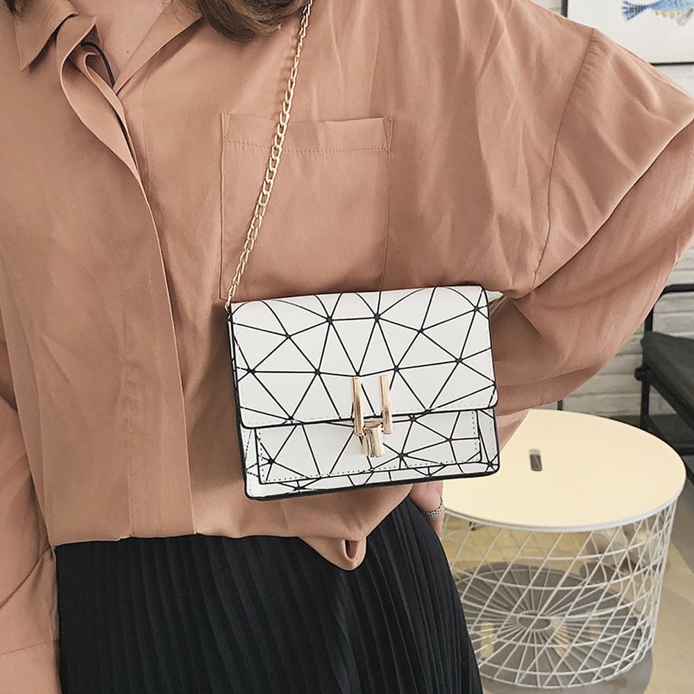 Bolsa de Ombro Feminina Pequena Camille Berny