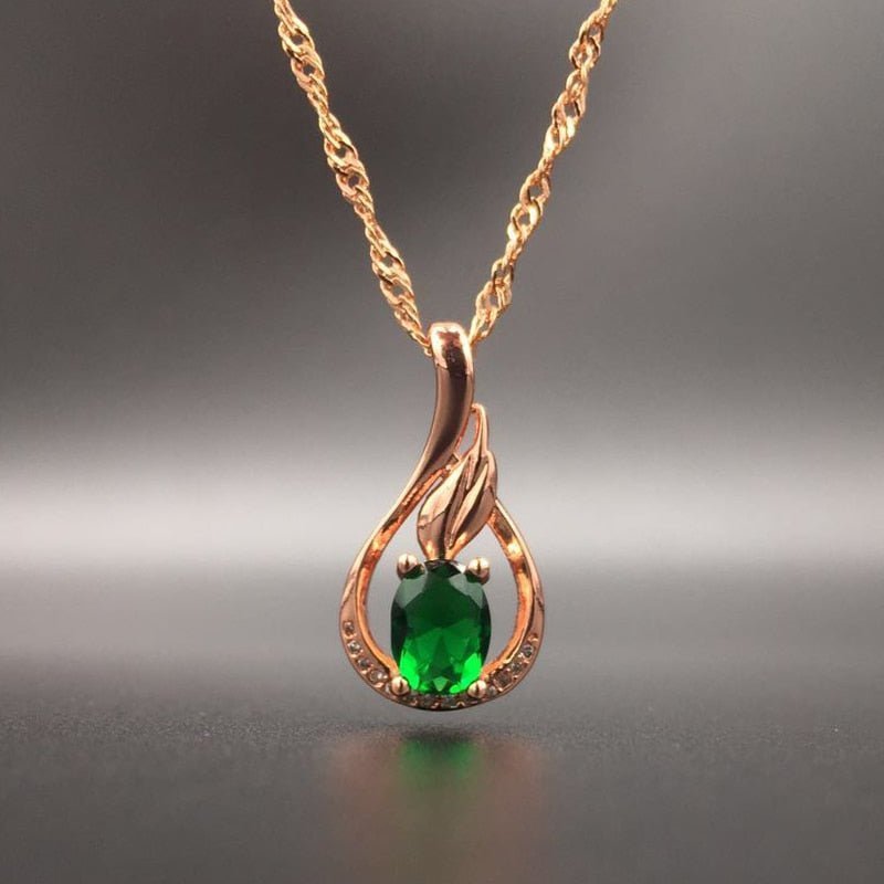 Colar Banhado a Ouro 18K e Esmeralda