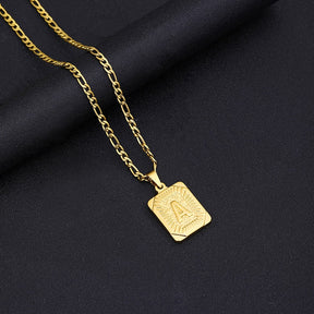 Colar Letra Inicial Banhado a Ouro