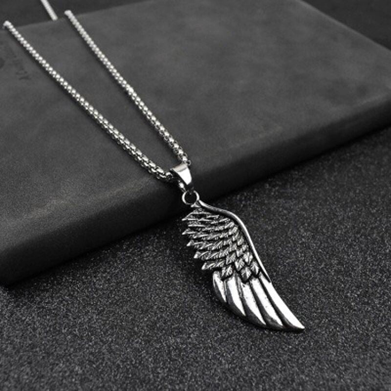 Colar Vintage One Wing