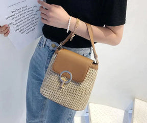 Bolsa Transversal de Palha Anne